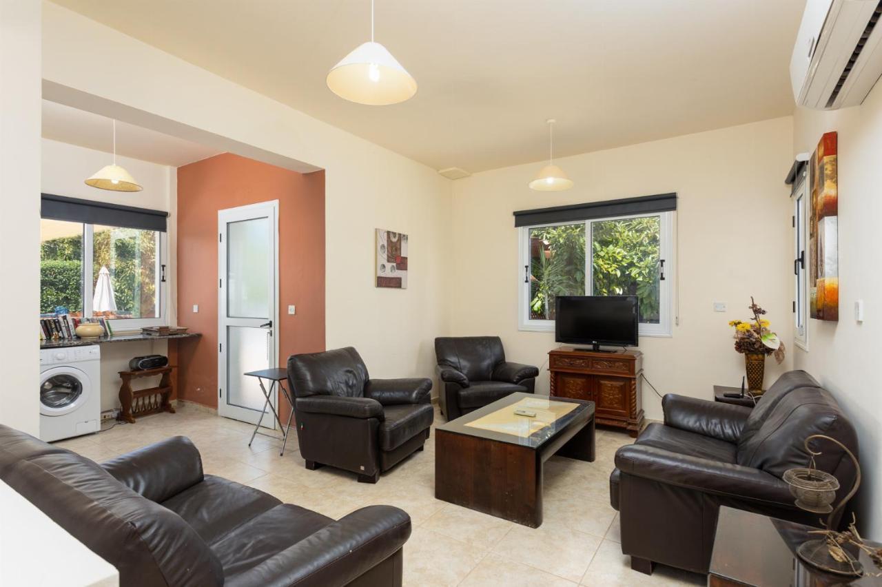 Villa Kleopatra Пафос Экстерьер фото