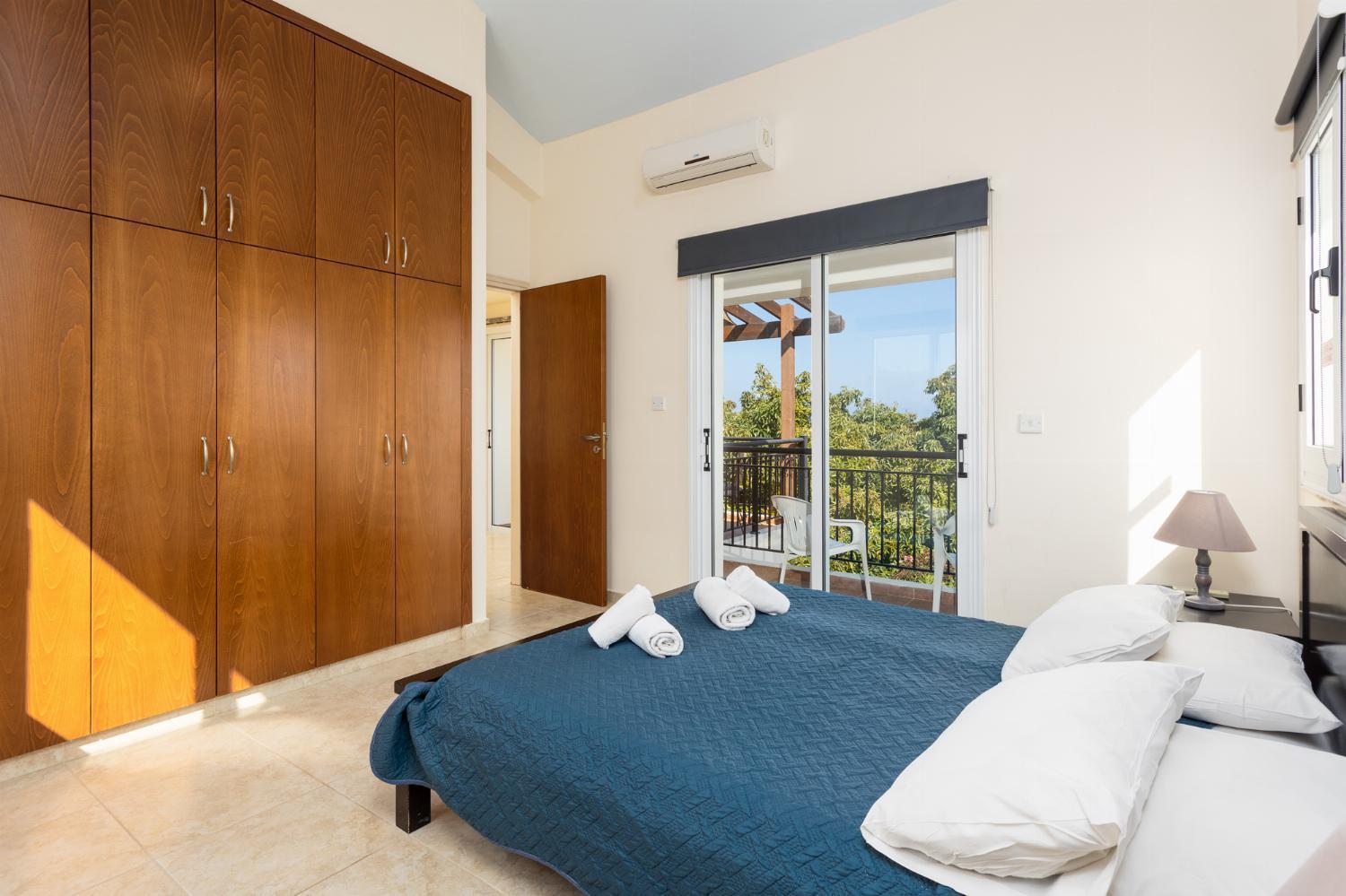 Villa Kleopatra Пафос Экстерьер фото